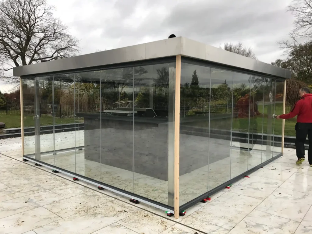 External frameless glass patio doors