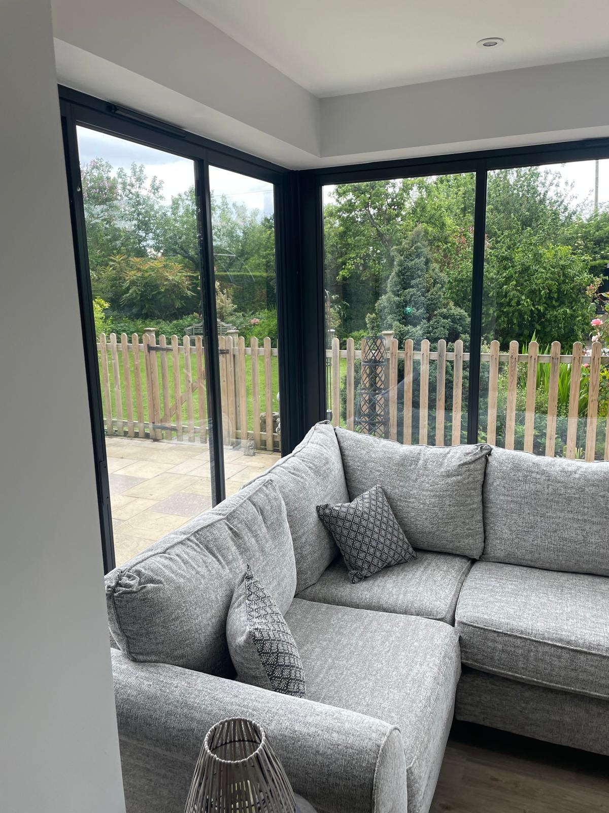 Corner post bifolding doors