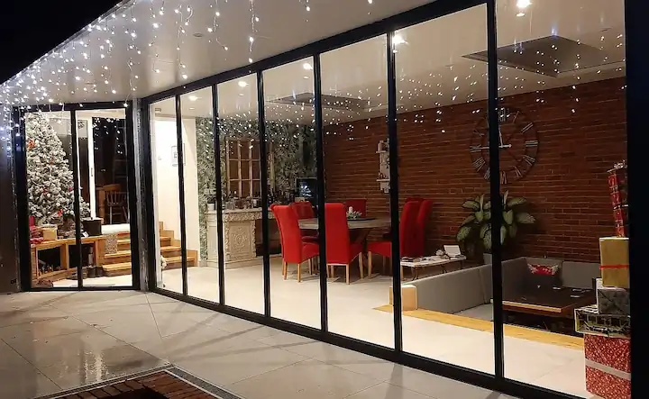 floor to ceiling bifold doors