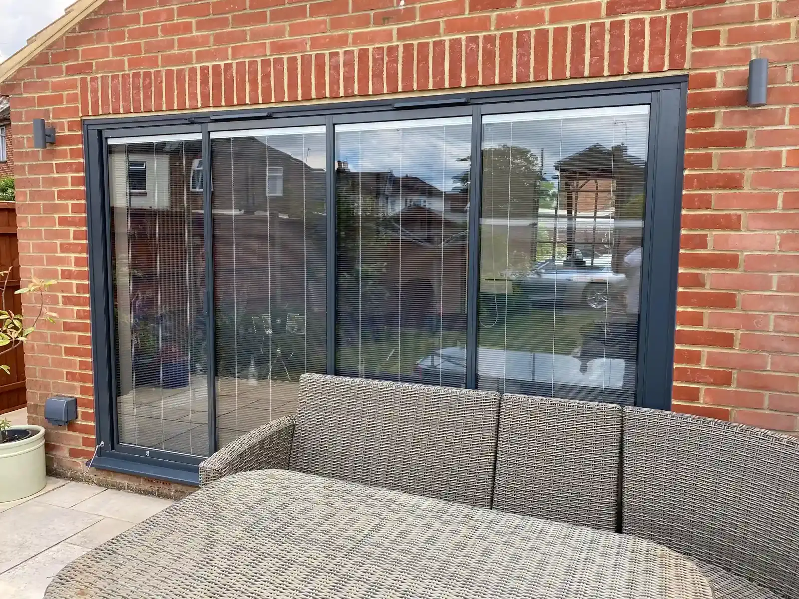 sliding doors with built in blinds